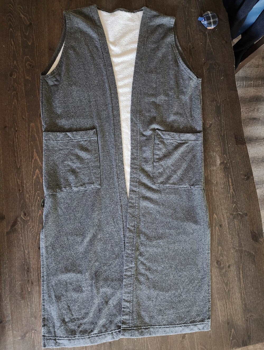 Bamboo Emkclothing Long Open-Front Long-line Duster Pocket Vest in Charcoal Gray - Picture 3 of 7